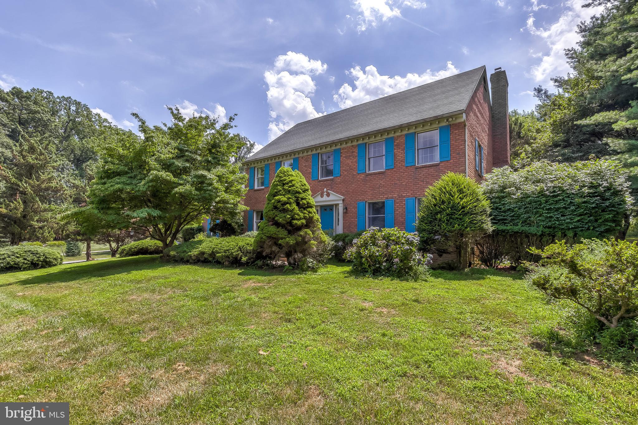 MANOR OAKS - Residential