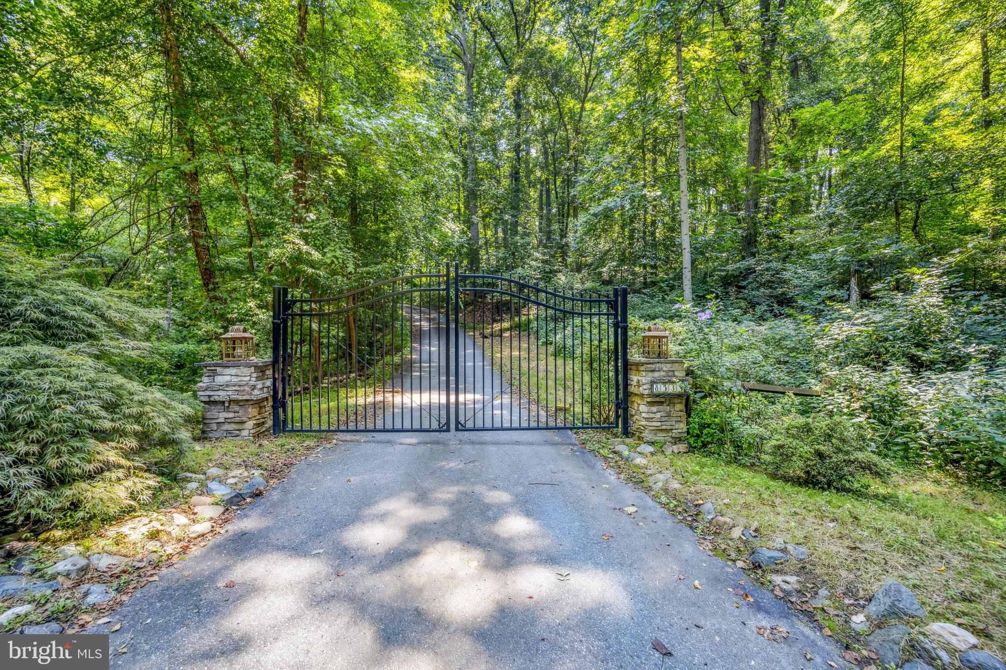 TOBACCO ROAD - Residential