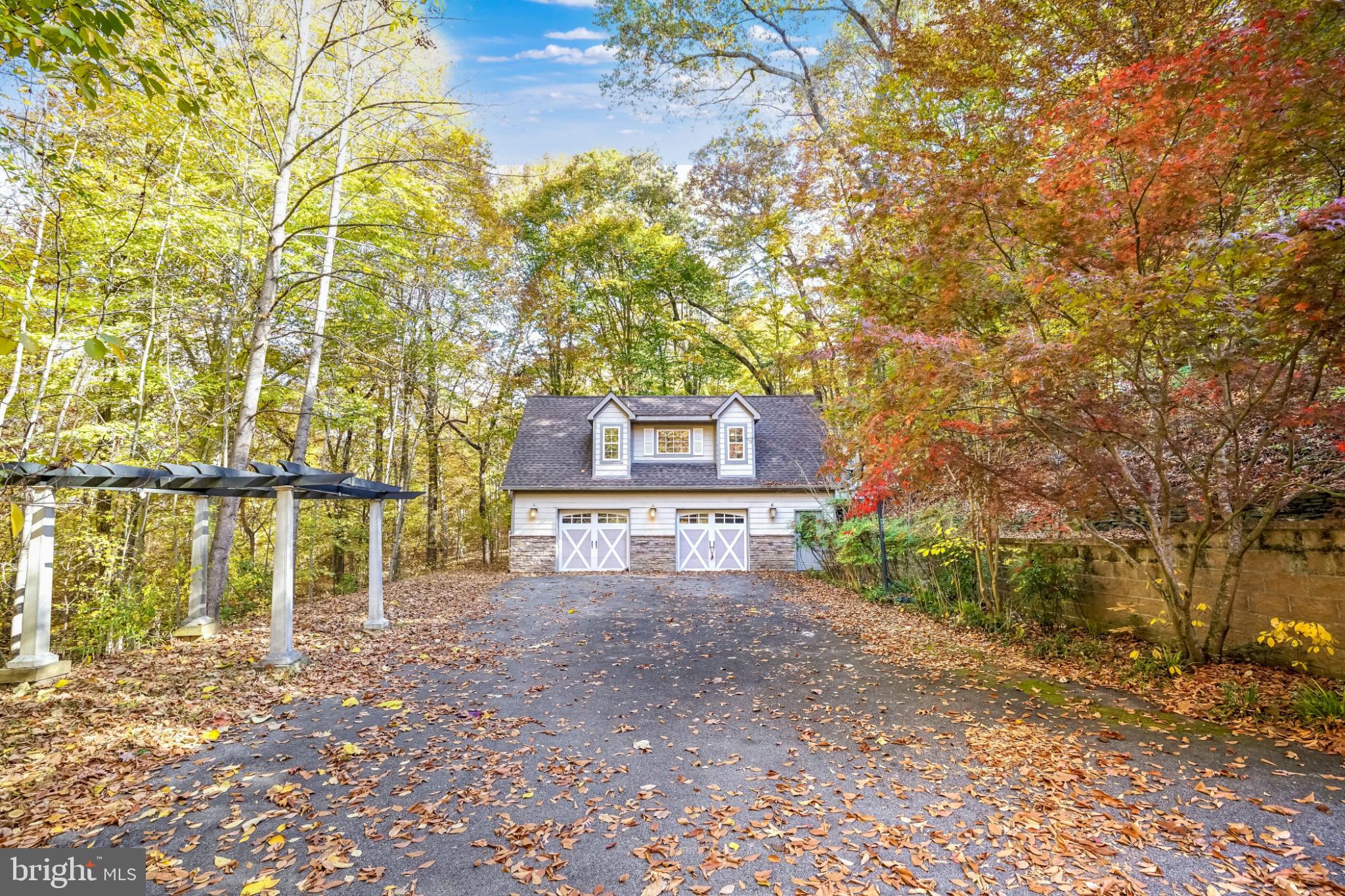 TOBACCO ROAD - Residential