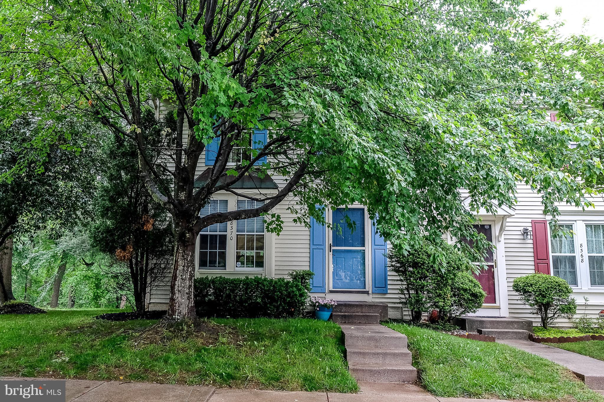 BEAUTY IN KENDALL RIDGE! RELAX IN THIS LOVELY, SPACIOUS, UPDATED CHARMER***WITH TREE-LINED NEIGHBORHOOD***OPENS TO FOREVER WOODS AND NATURE***NEW APPLIANCES***SUNKEN LIVING ROOM***FRENCH DOORS OPEN TO GORGEOUS DECK***NEAR TO ALL COMMUTER ROUTES***WHAT ARE YOU WAITING FOR?  COME HOME. (BUT HURRY - IT WON'T LAST!)