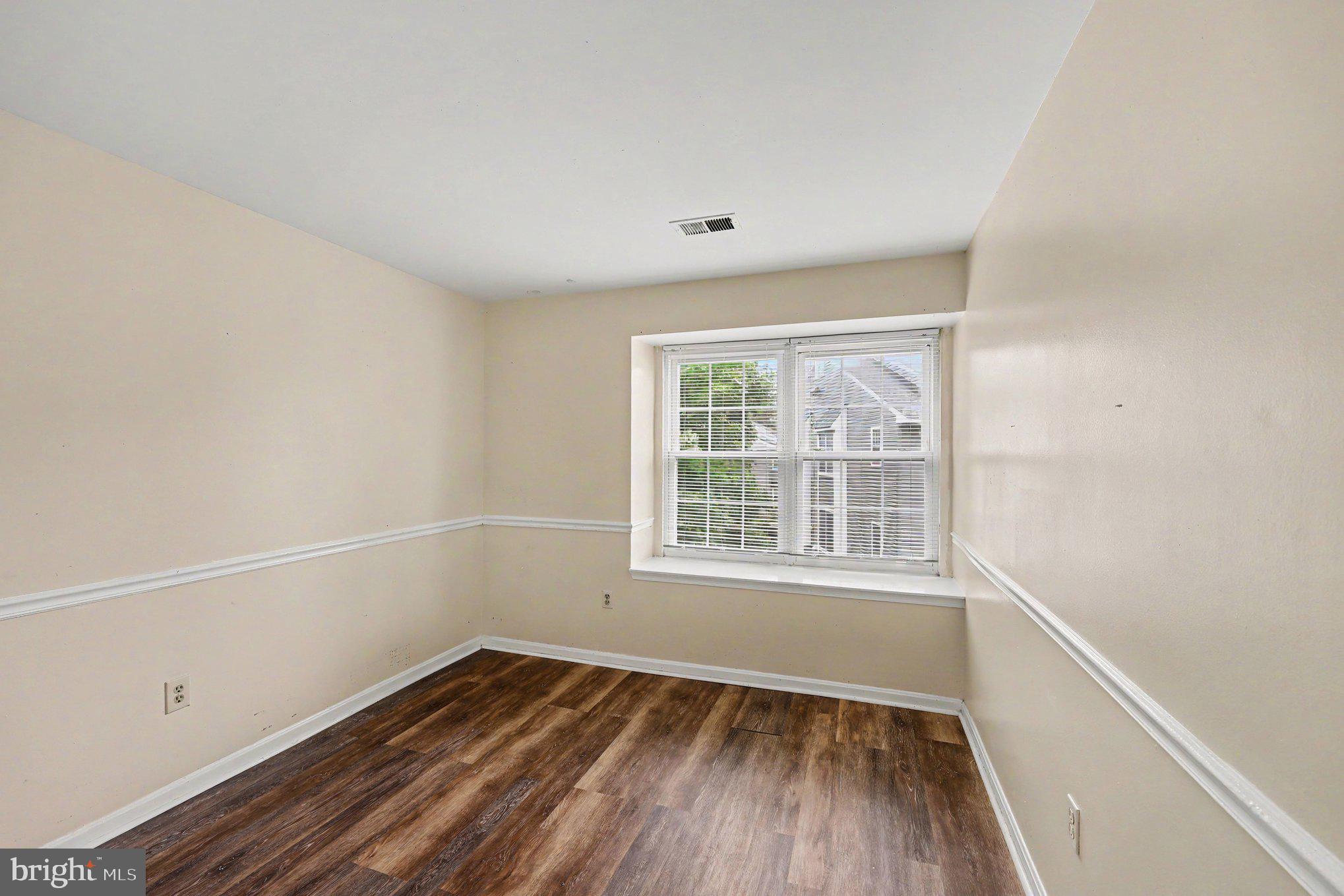 CLUSTERS AT WOODLAWN - Residential