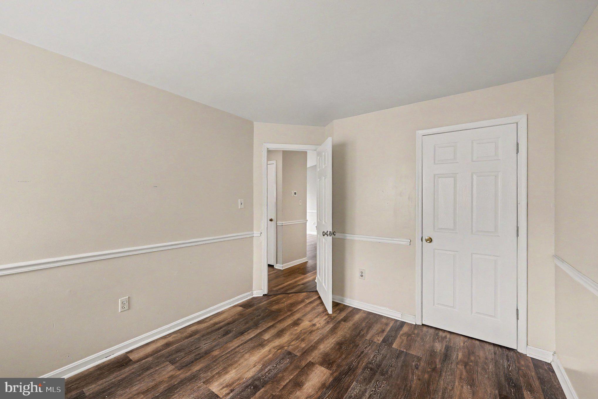 CLUSTERS AT WOODLAWN - Residential