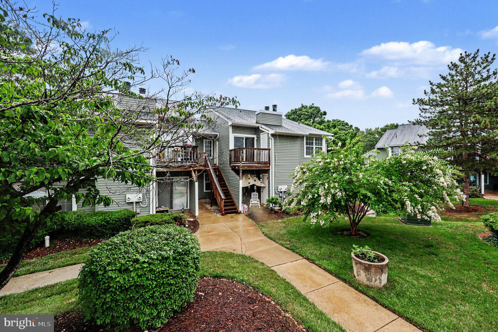 CLUSTERS AT WOODLAWN - Residential