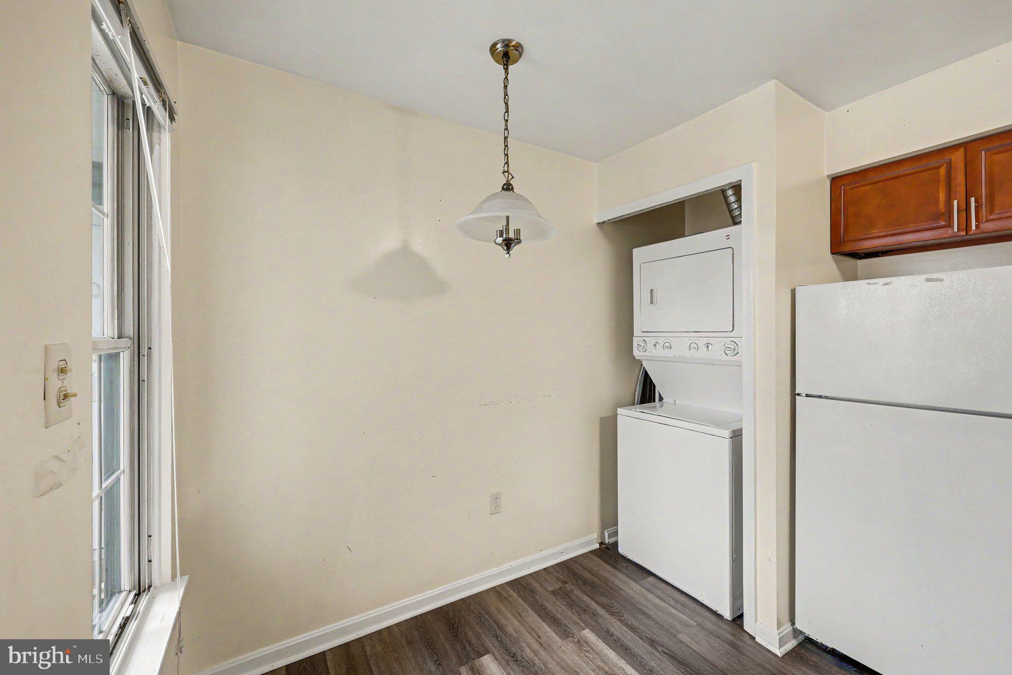 CLUSTERS AT WOODLAWN - Residential