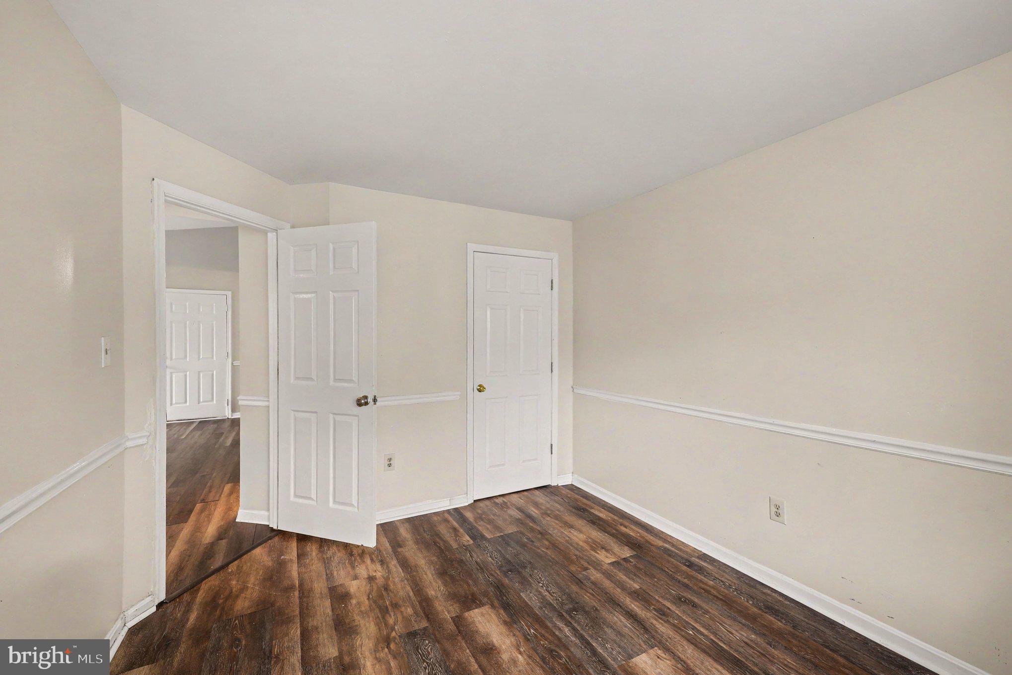 CLUSTERS AT WOODLAWN - Residential
