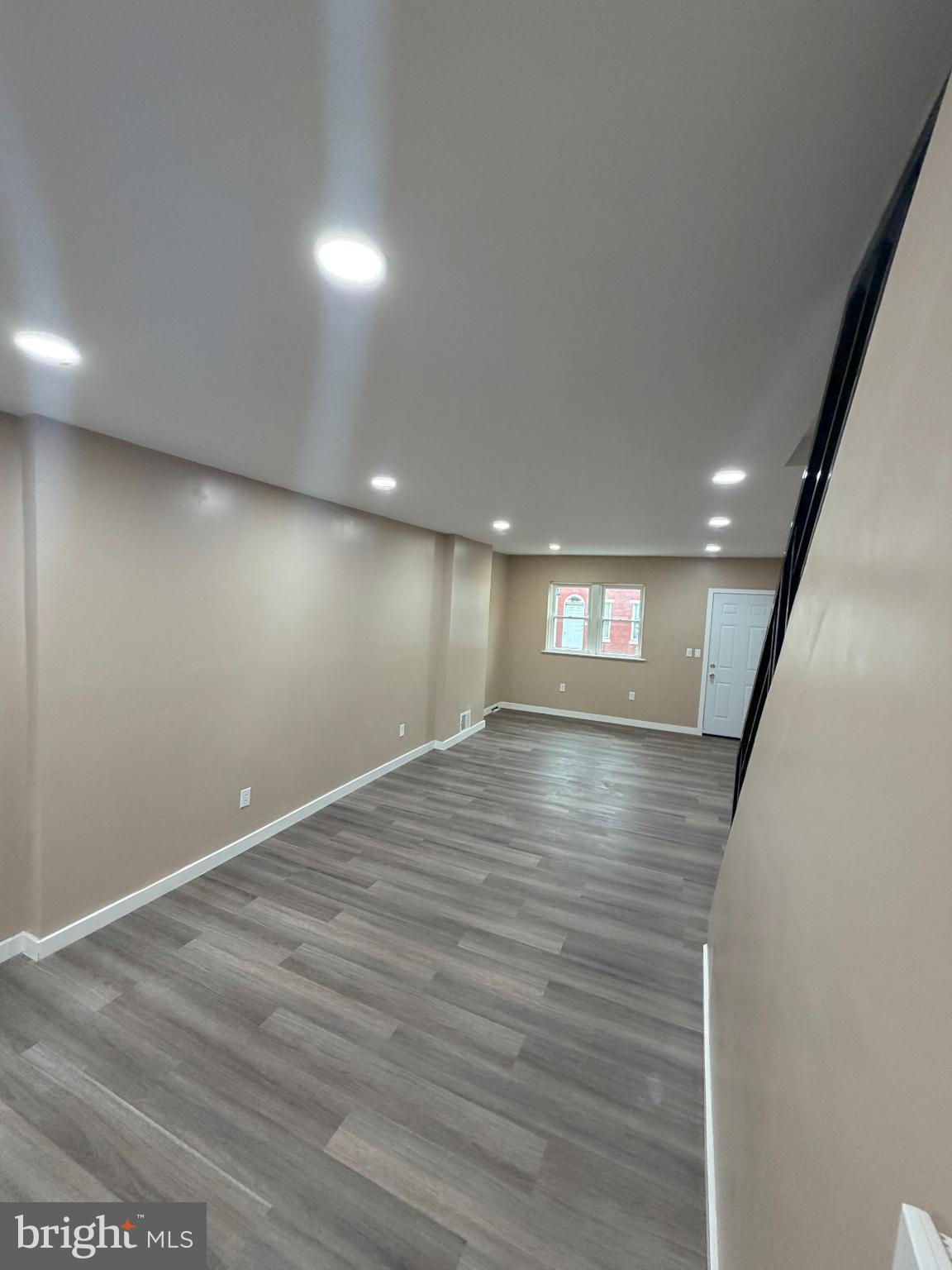 KENSINGTON - Residential