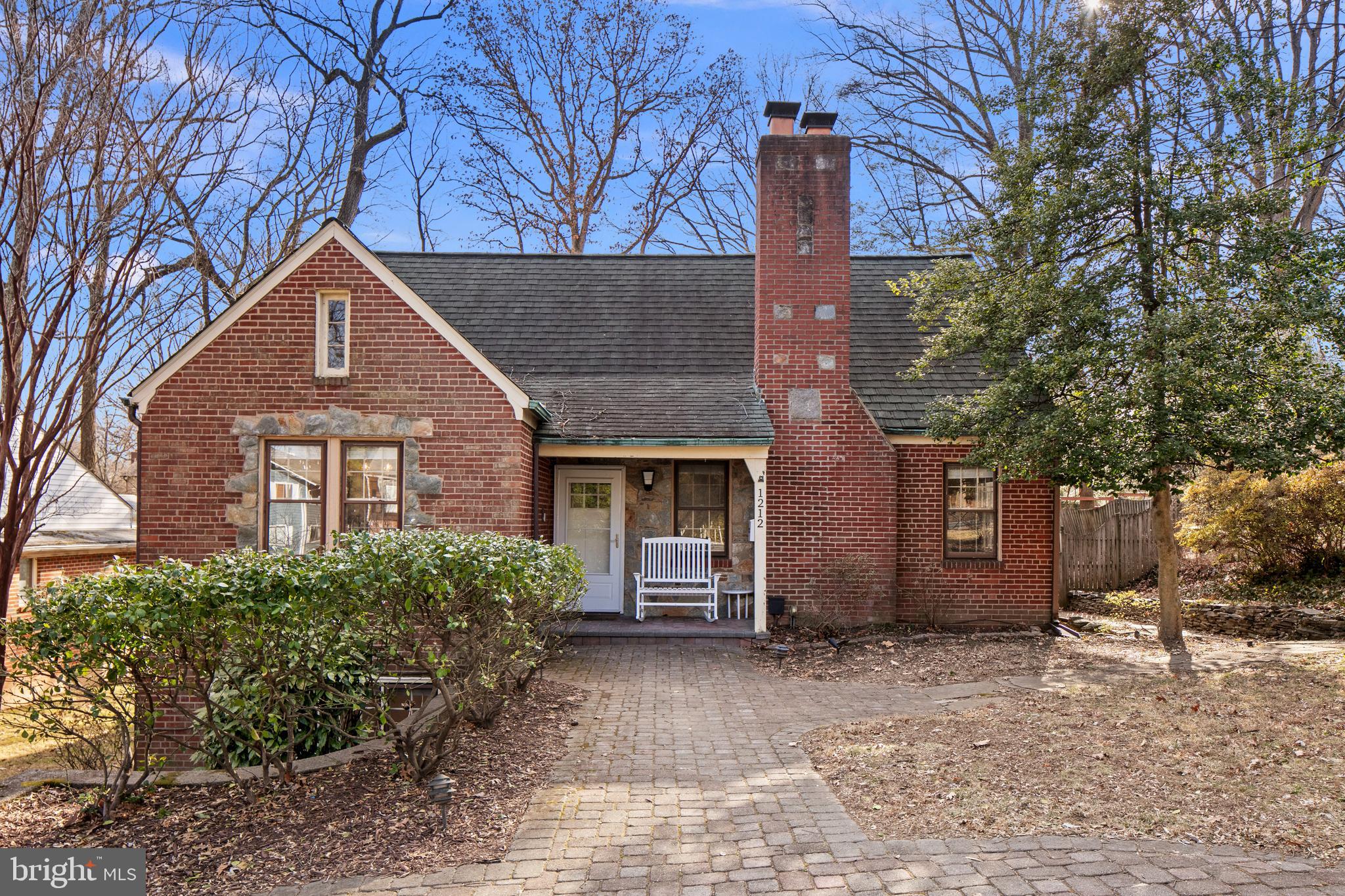 WOODSIDE PARK - Residential