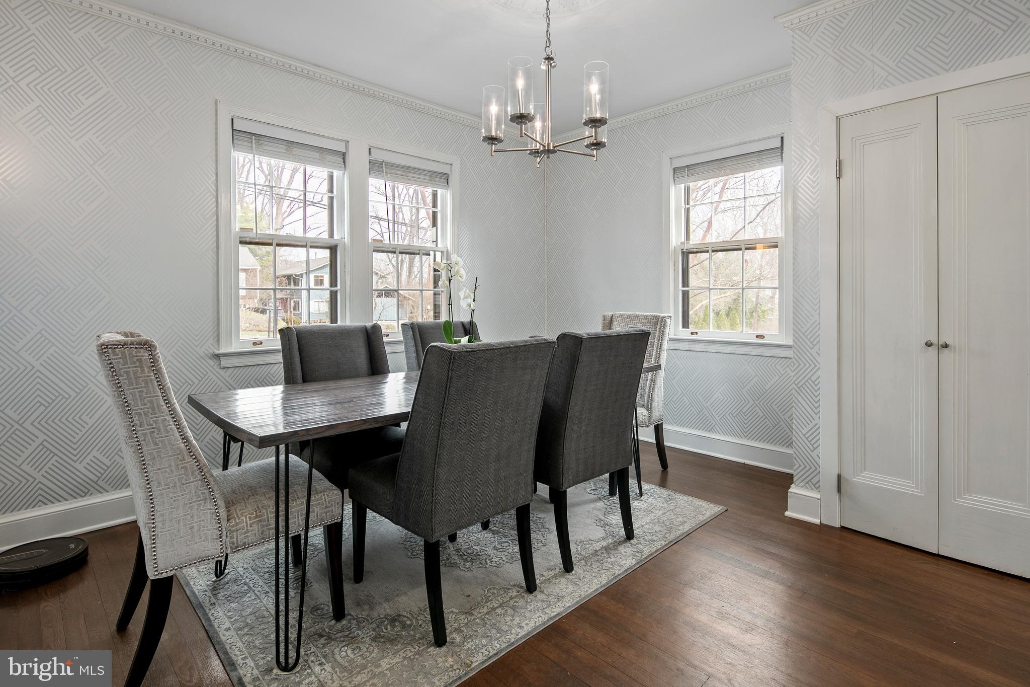 WOODSIDE PARK - Residential