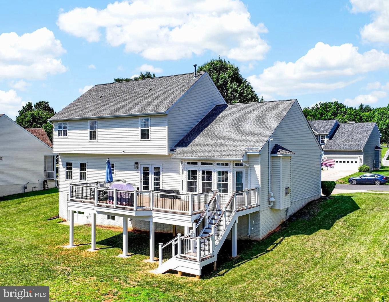 REDWOOD LAKES - Residential