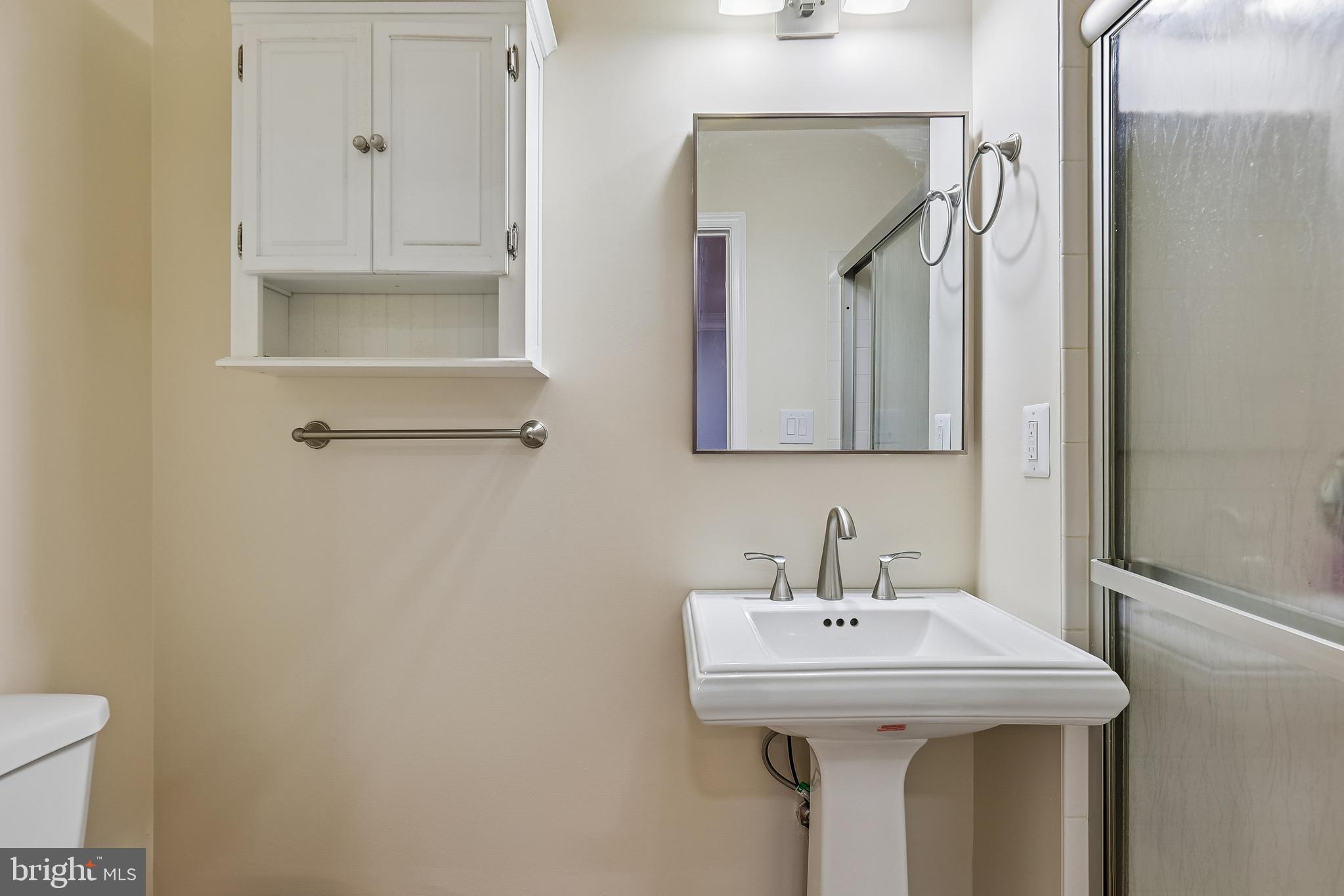 TOWNES AT CAMERON PARKE - Residential