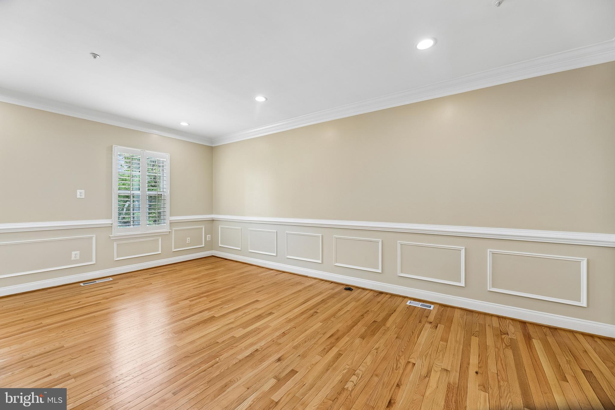 TOWNES AT CAMERON PARKE - Residential