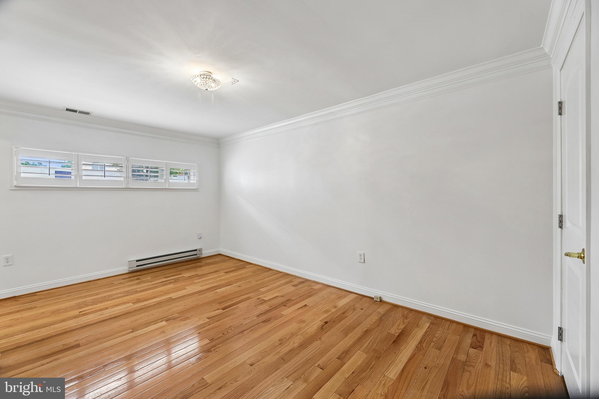 TOWNES AT CAMERON PARKE - Residential