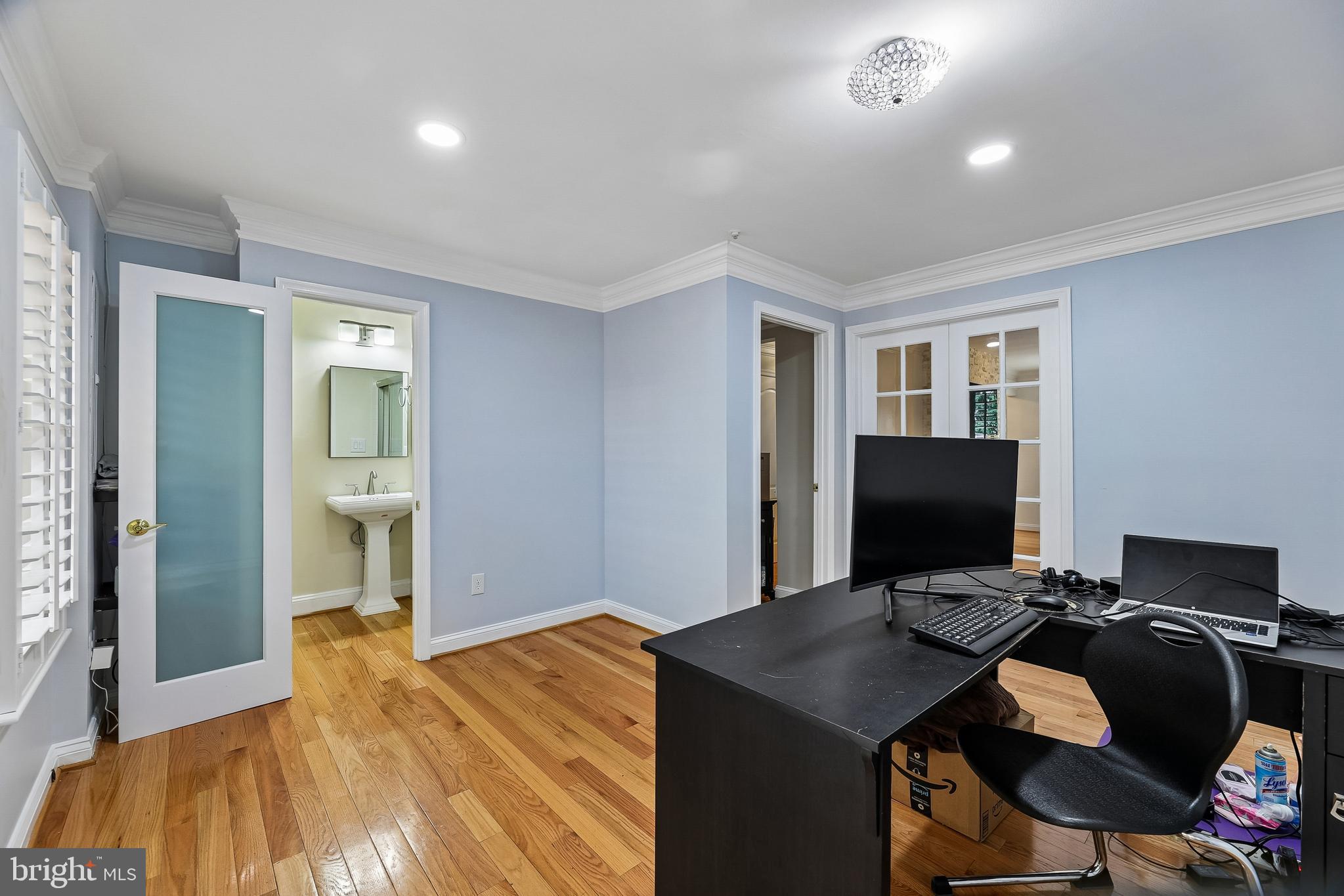 TOWNES AT CAMERON PARKE - Residential