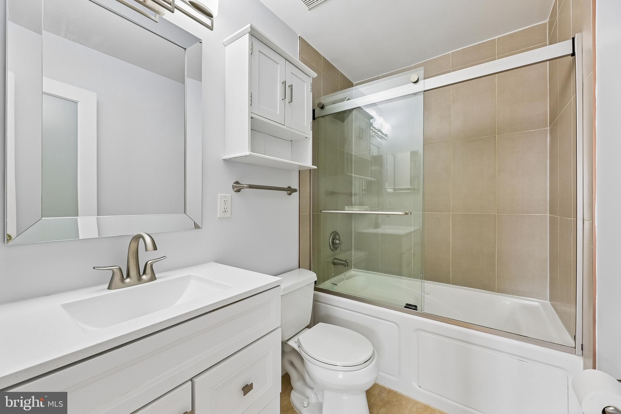 TOWNES AT CAMERON PARKE - Residential