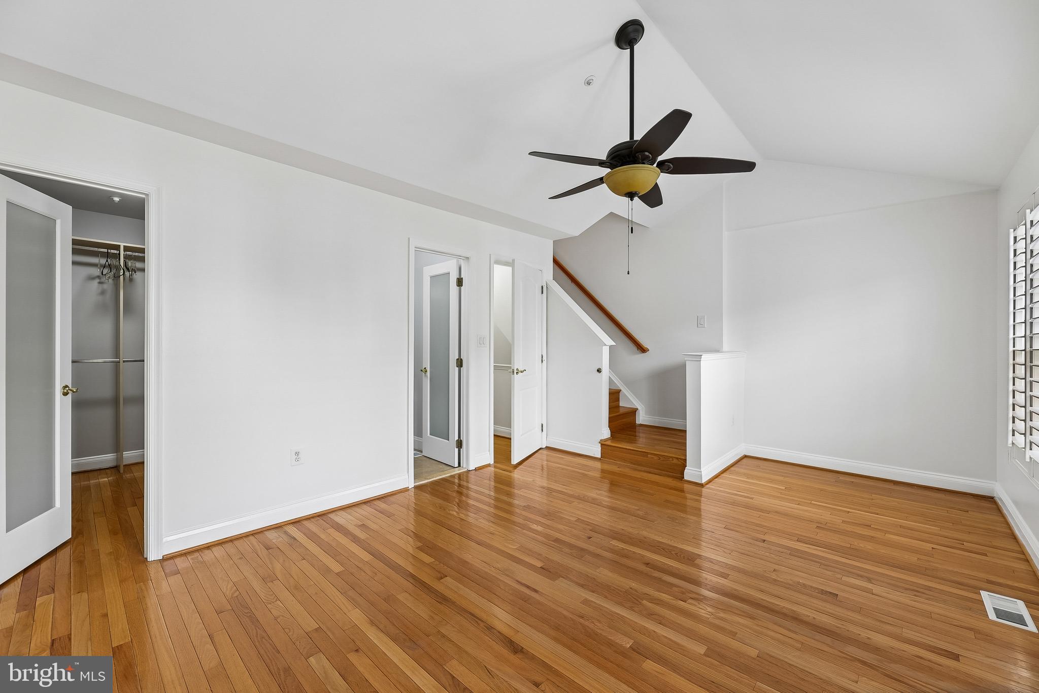 TOWNES AT CAMERON PARKE - Residential