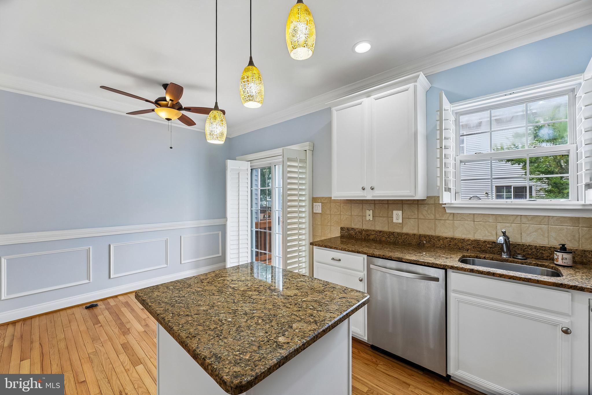 TOWNES AT CAMERON PARKE - Residential