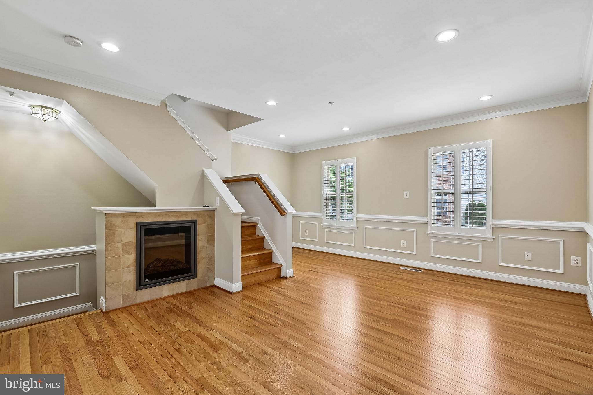 TOWNES AT CAMERON PARKE - Residential