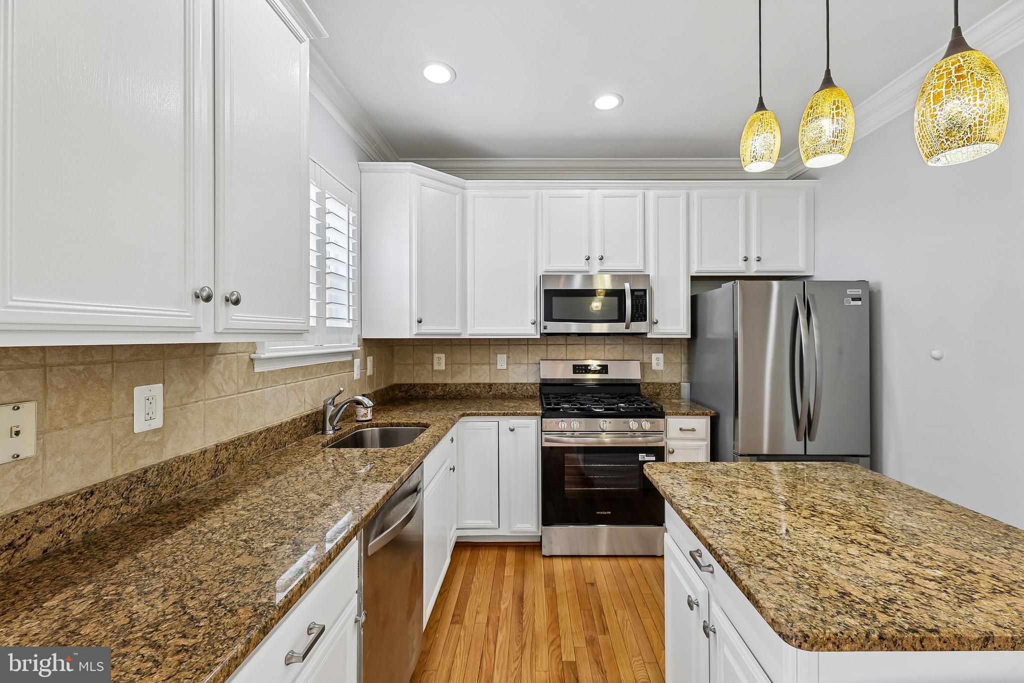 TOWNES AT CAMERON PARKE - Residential