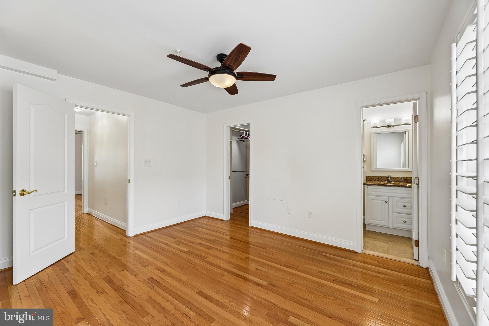 TOWNES AT CAMERON PARKE - Residential