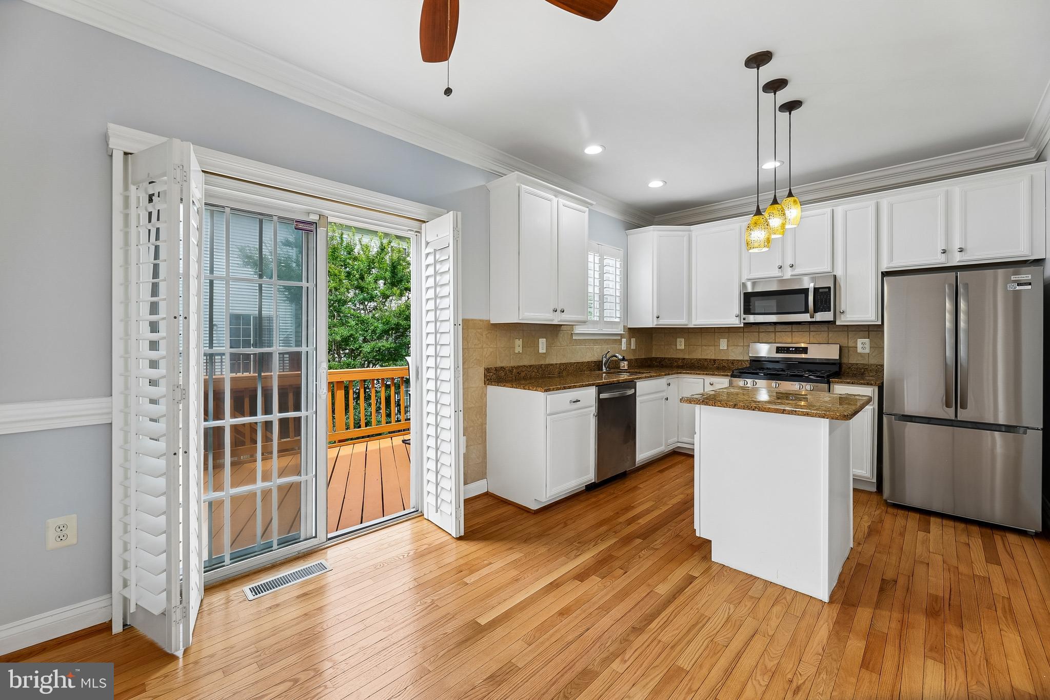 TOWNES AT CAMERON PARKE - Residential