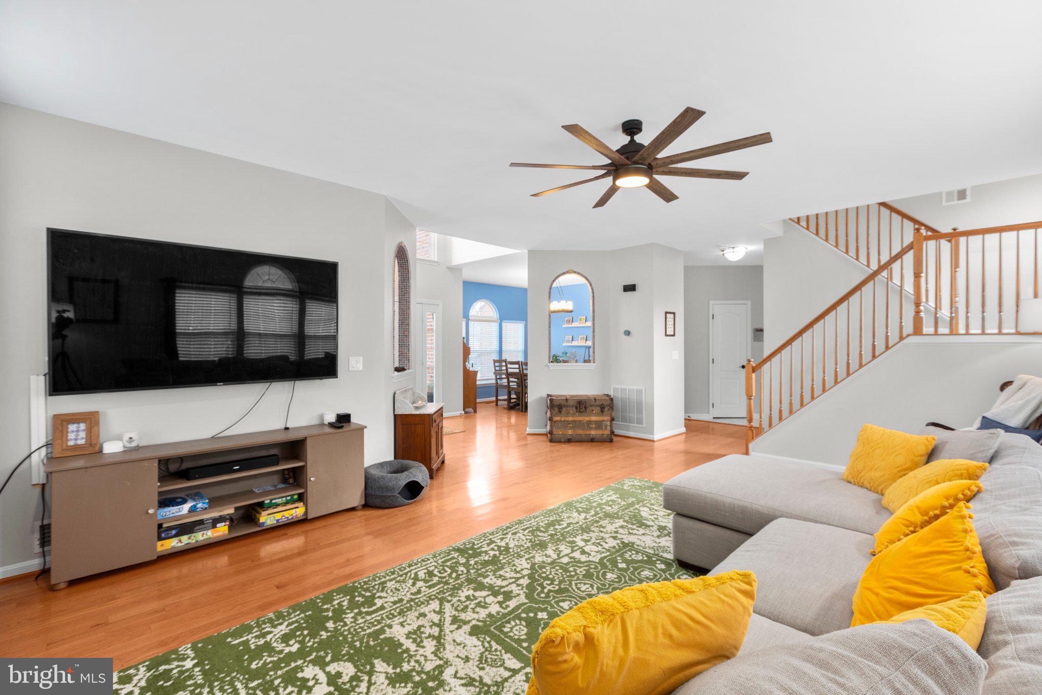 FERRY DOCK CROSSING - Residential