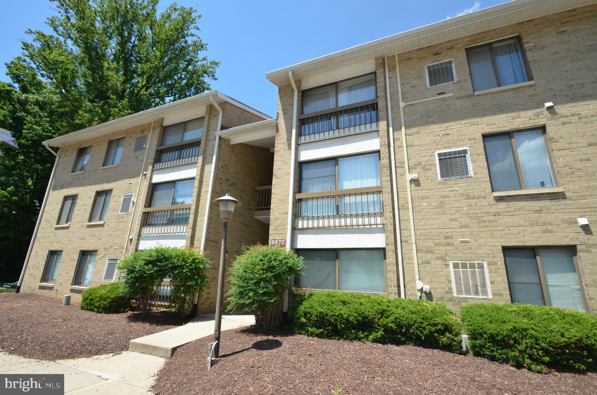 Welcome to this beautifully updated top-floor condo in the desirable Long Reach Knolls community, offering the perfect blend of style, comfort, and convenience. Filled with natural light from expansive picture windows, the open living and dining areas feature soaring ceilings and gleaming wood floors, creating a bright and inviting atmosphere. The spacious 2 bedroom open floor plan layout offers flexible living, with the second bedroom it can be a private home office, guest space, or just the second bedroom.
The gourmet kitchen is designed for both everyday living and entertaining, featuring abundant cabinet and counter space along with updated Whirlpool appliances. A full-size stackable washer and dryer are conveniently tucked away in a dedicated laundry closet. The generously sized primary bedroom offers plush carpeting and a large walk-in closet, while additional storage includes an oversized coat closet and attic access. With nearly 900 square feet of living space, this condo feels exceptionally spacious and functional.
Perfectly located near Routes 97, 175, and 100, this home offers easy access to shopping, dining, and entertainment, including Dobbin Shopping Center, Columbia Crossing, The Mall in Columbia, Merriweather Post Pavilion, and nearby community pools and parks. Enjoy low-maintenance living in a vibrant, connected community with excellent nearby schools and amenities. Don’t miss this incredible opportunity!!