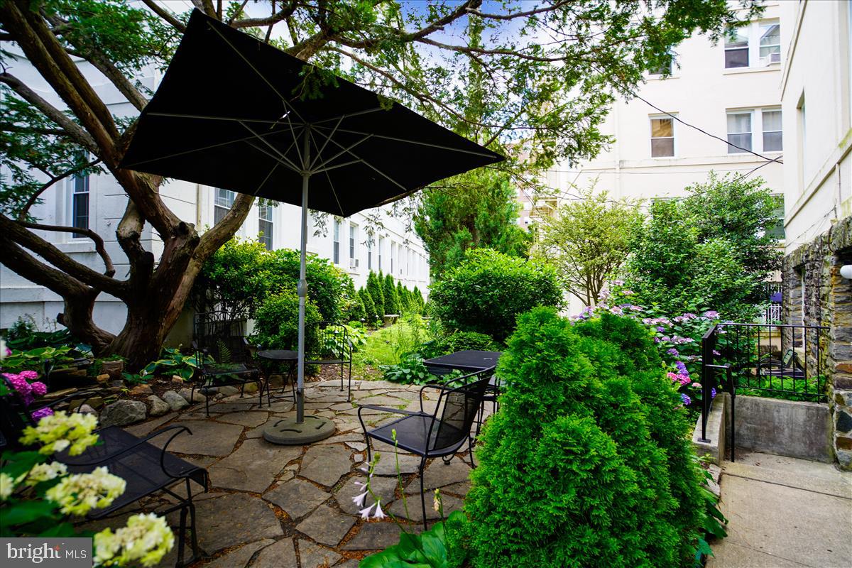 CHARLES VILLAGE - Residential