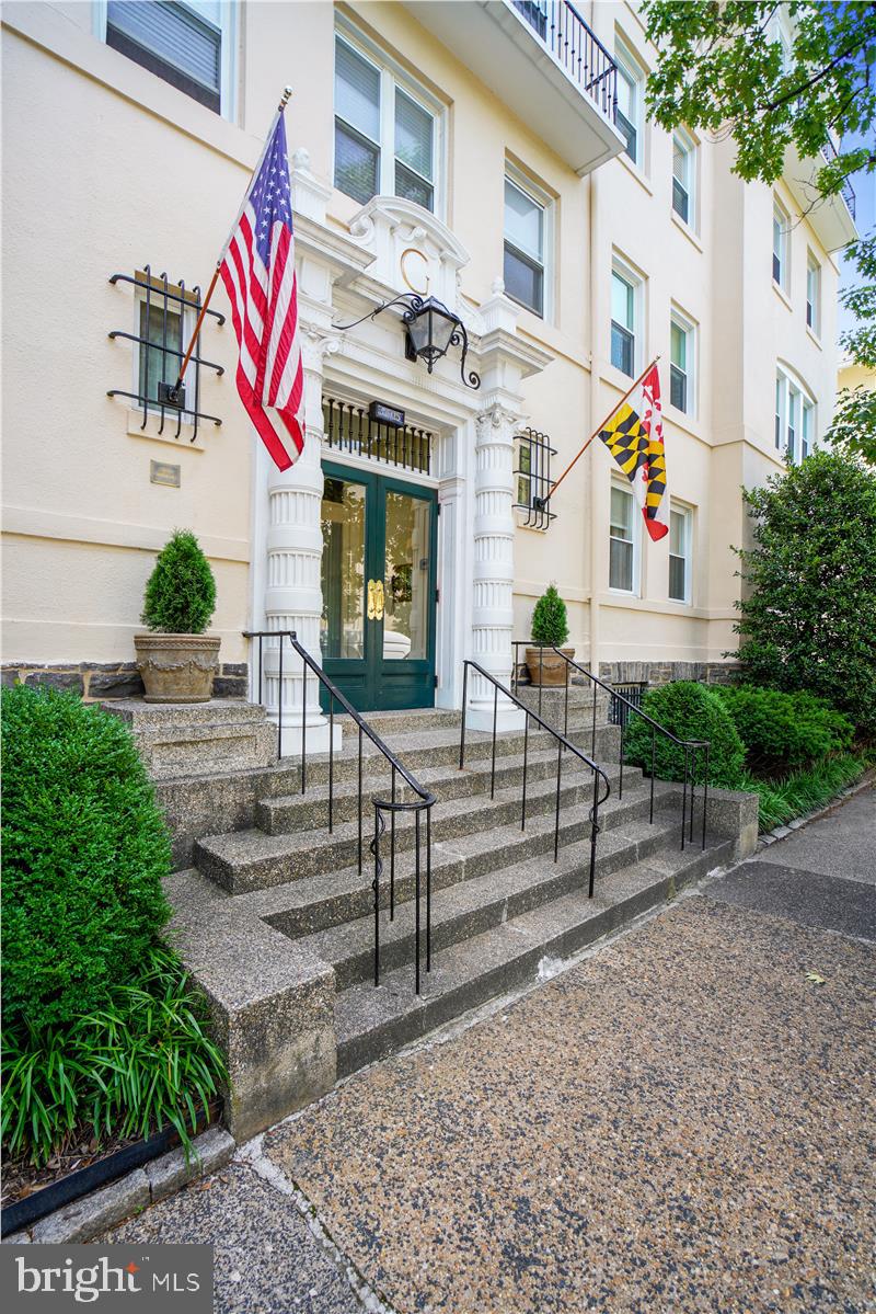 CHARLES VILLAGE - Residential