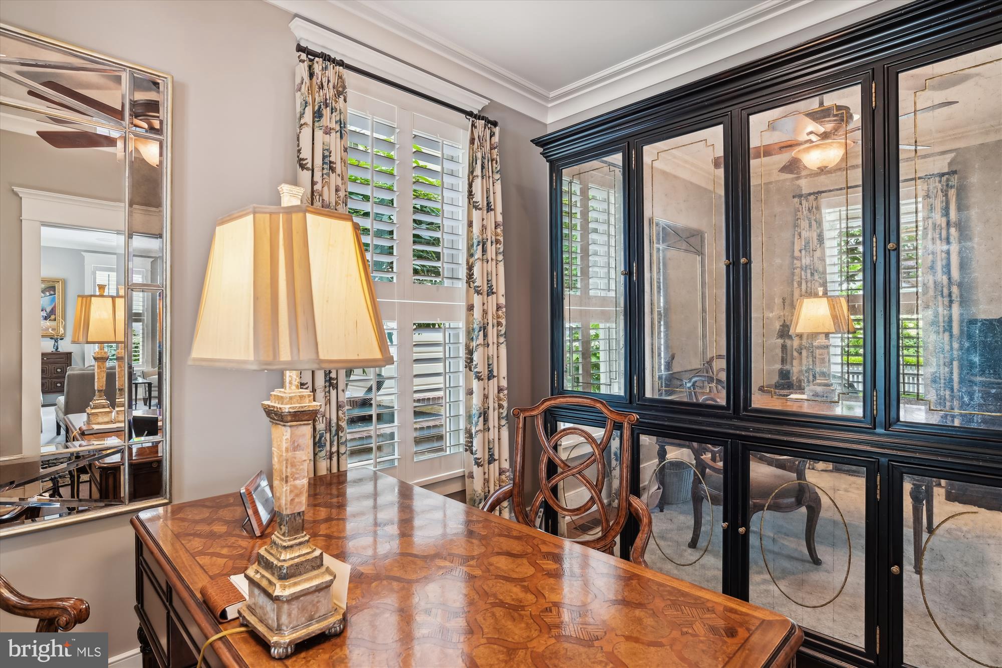 MURRAY HILL - Residential