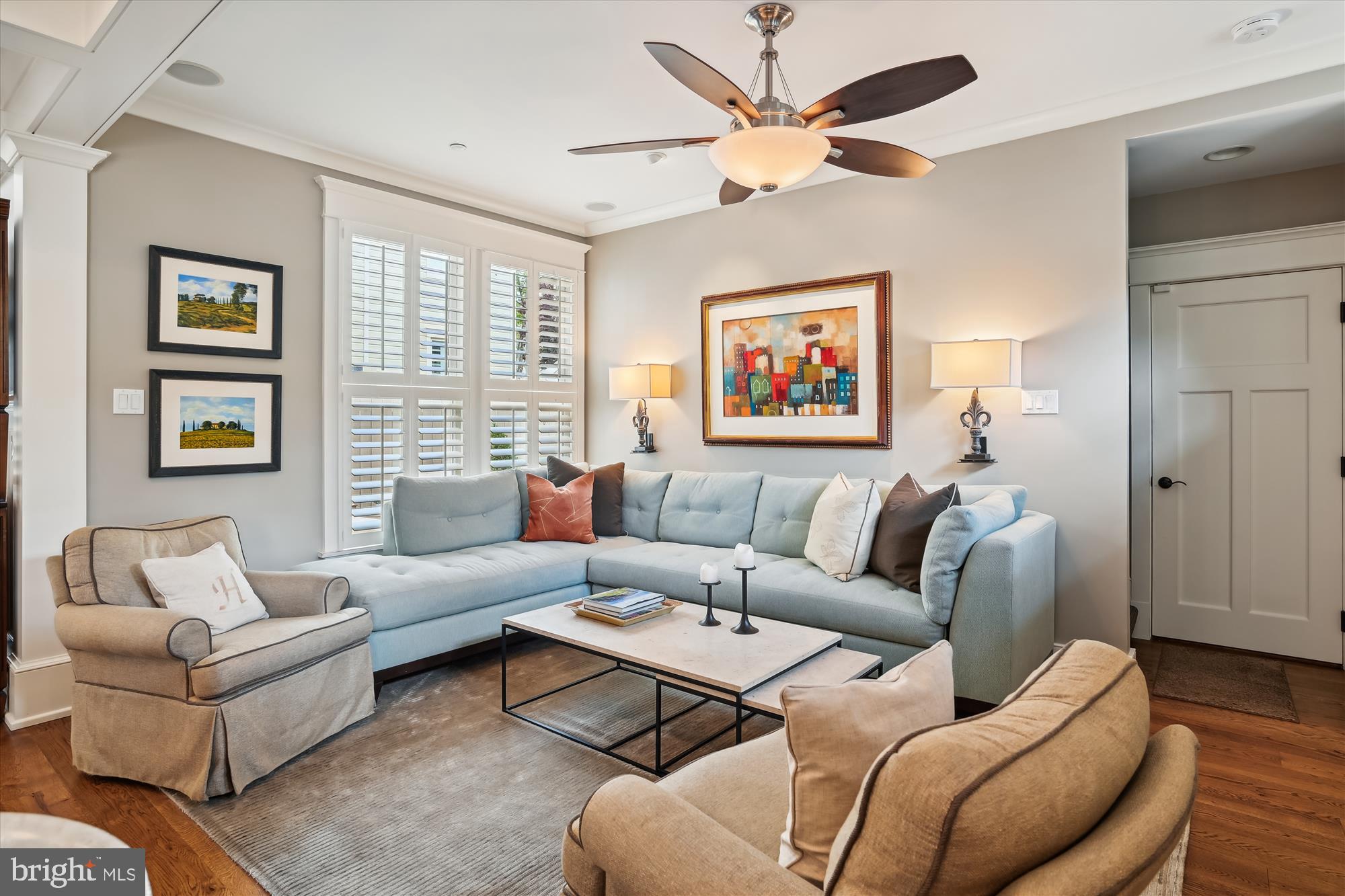 MURRAY HILL - Residential
