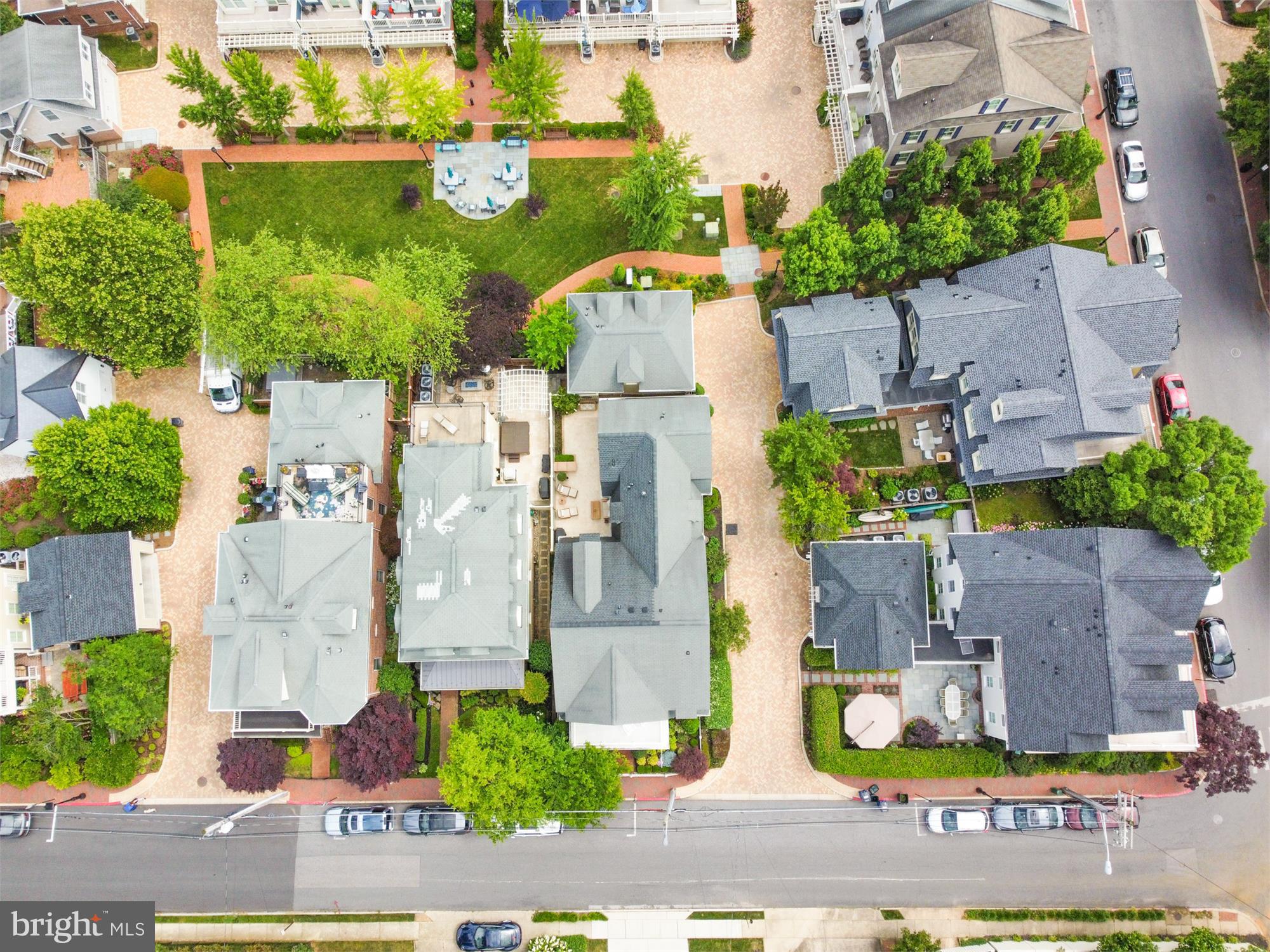 MURRAY HILL - Residential