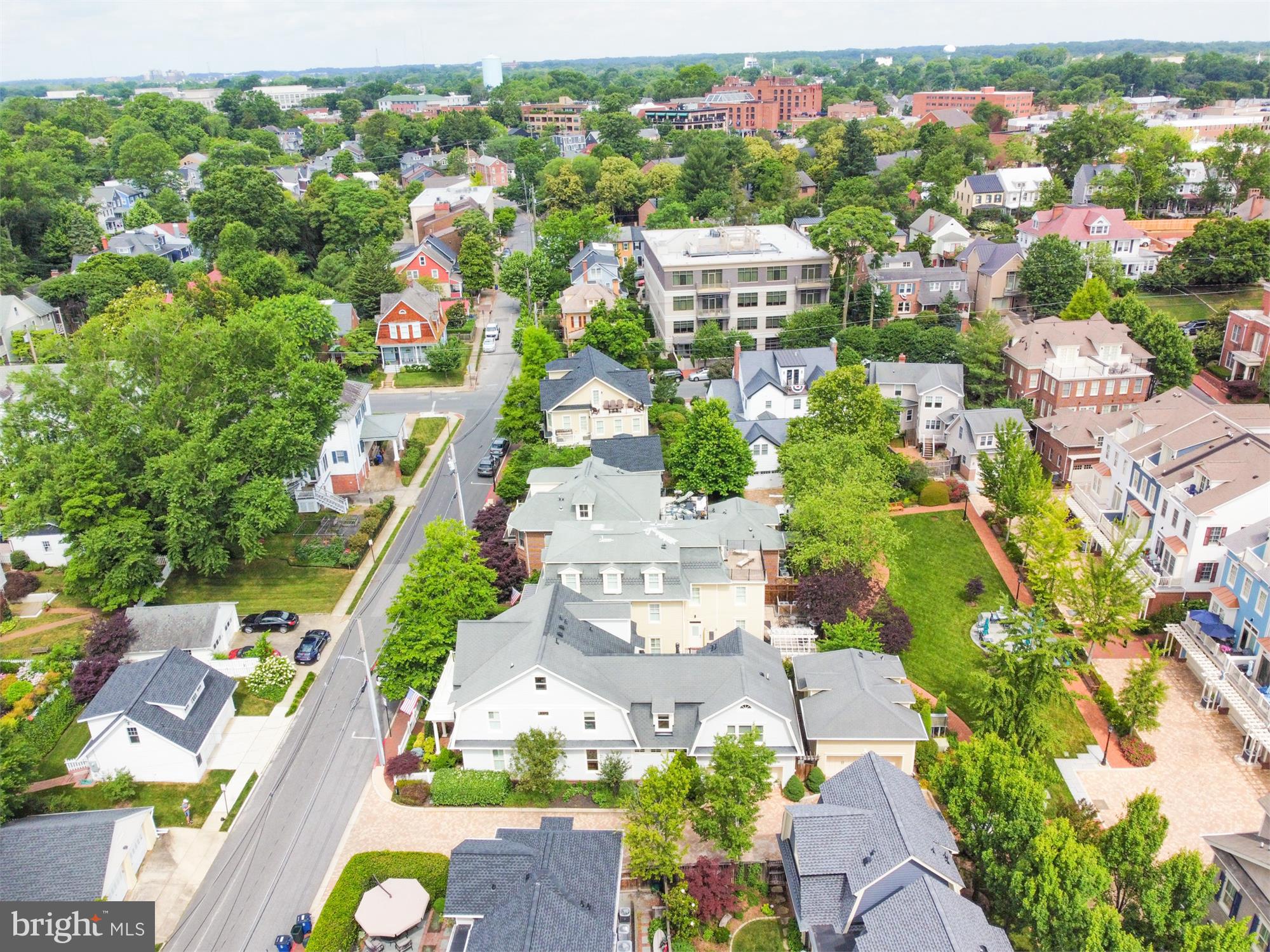 MURRAY HILL - Residential