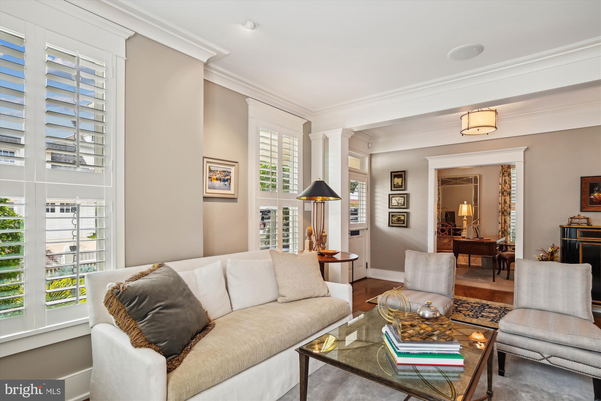 MURRAY HILL - Residential