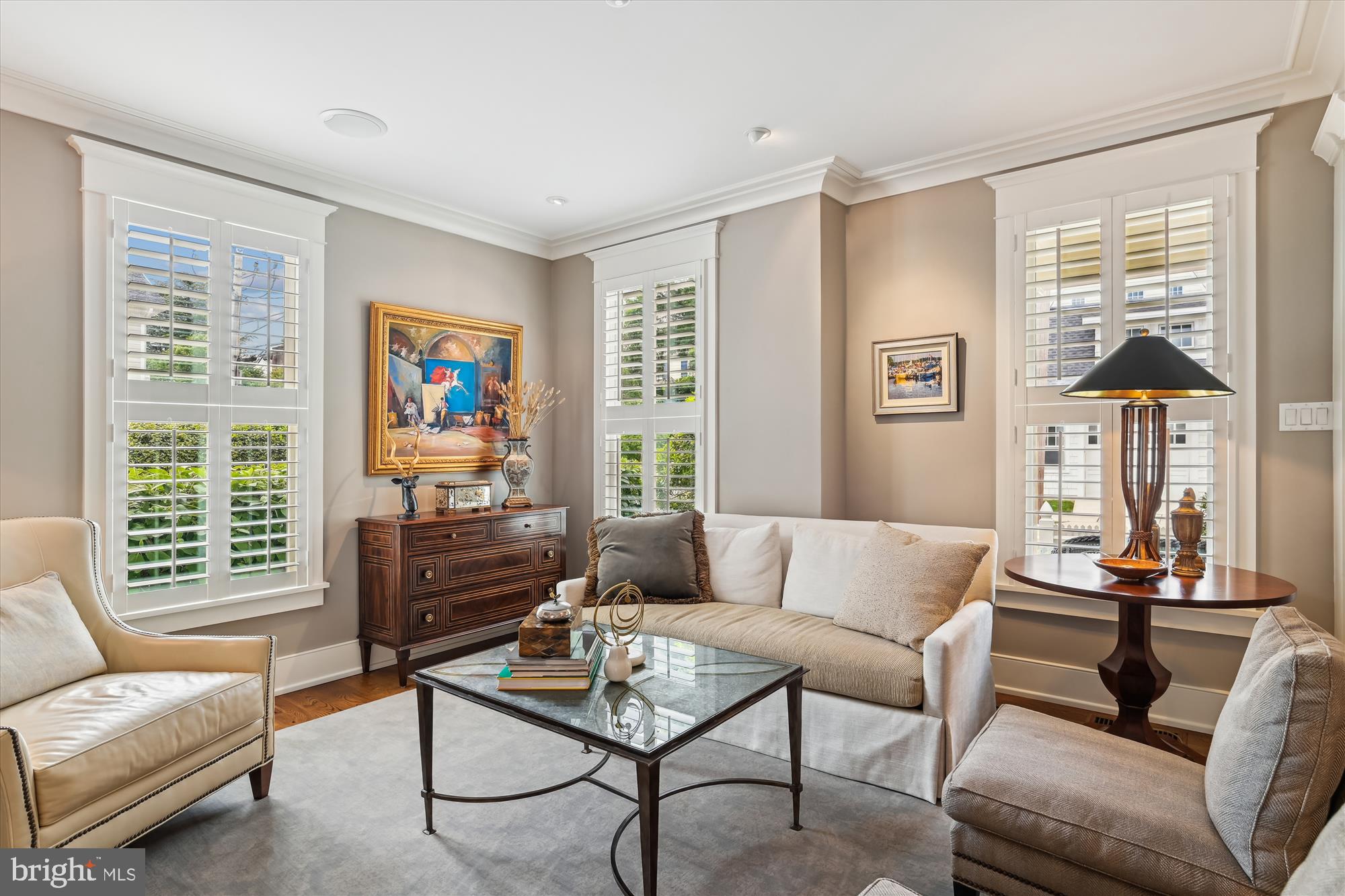 MURRAY HILL - Residential