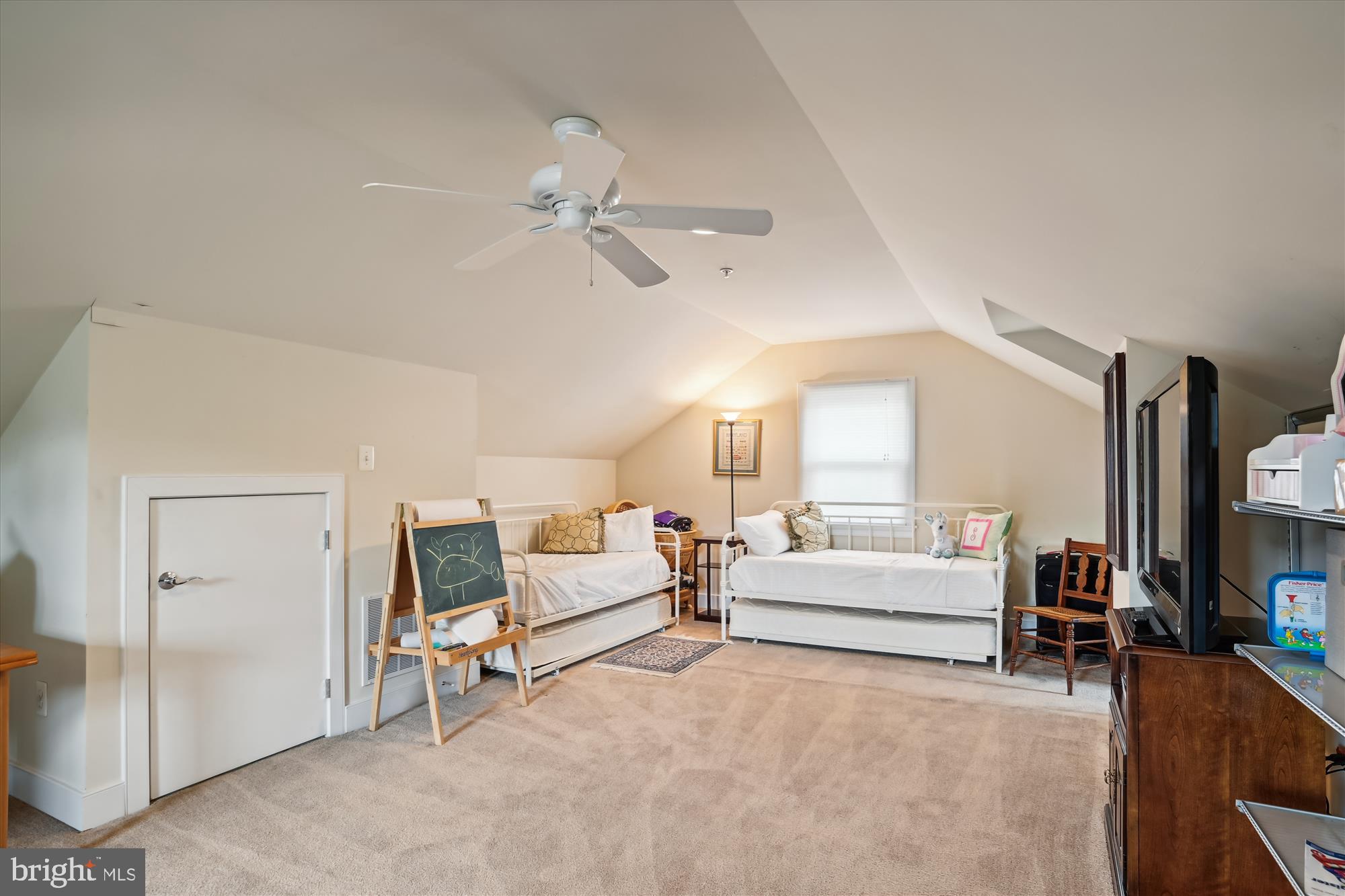 MURRAY HILL - Residential