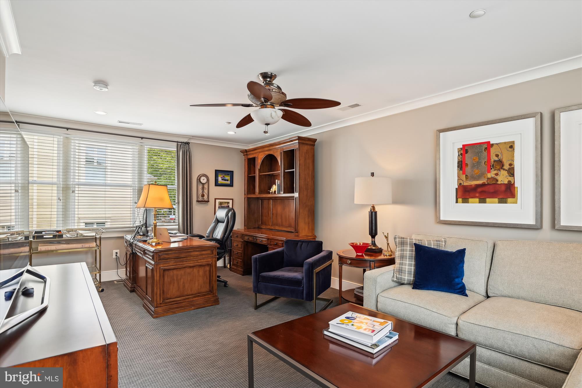 MURRAY HILL - Residential