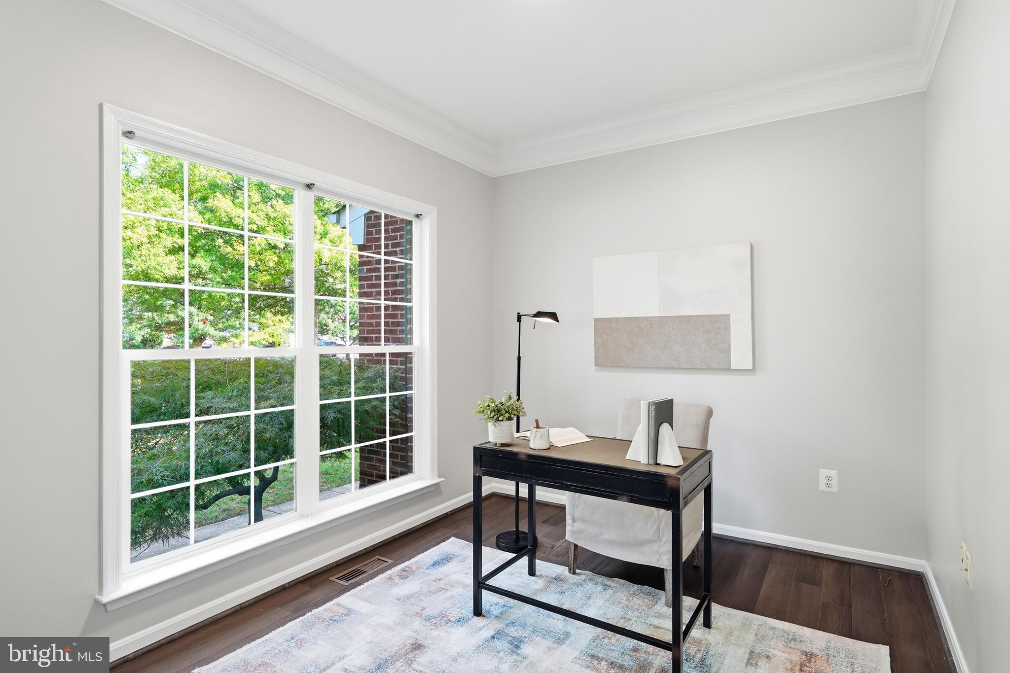 VANTAGE POINTE - Residential
