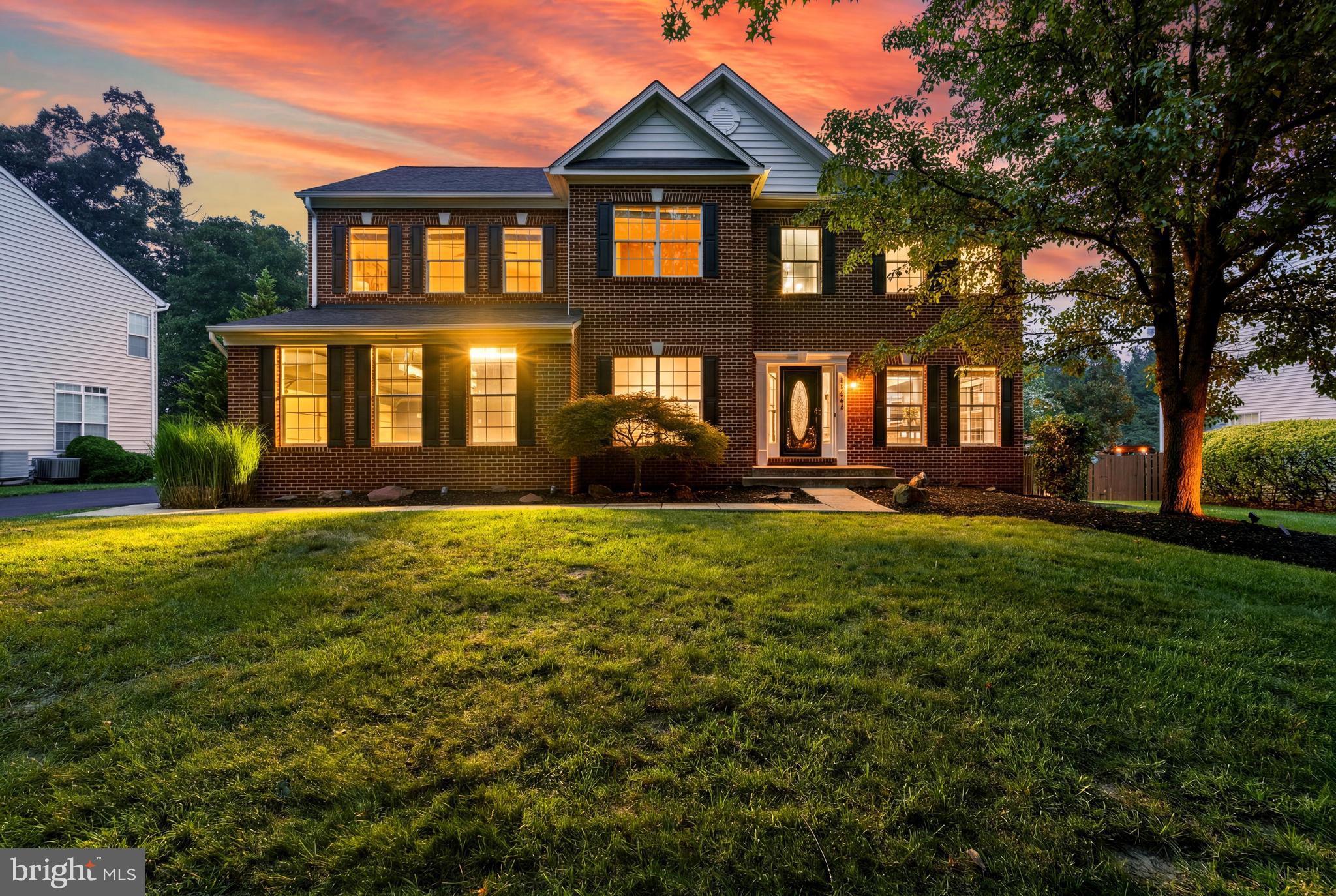 VANTAGE POINTE - Residential