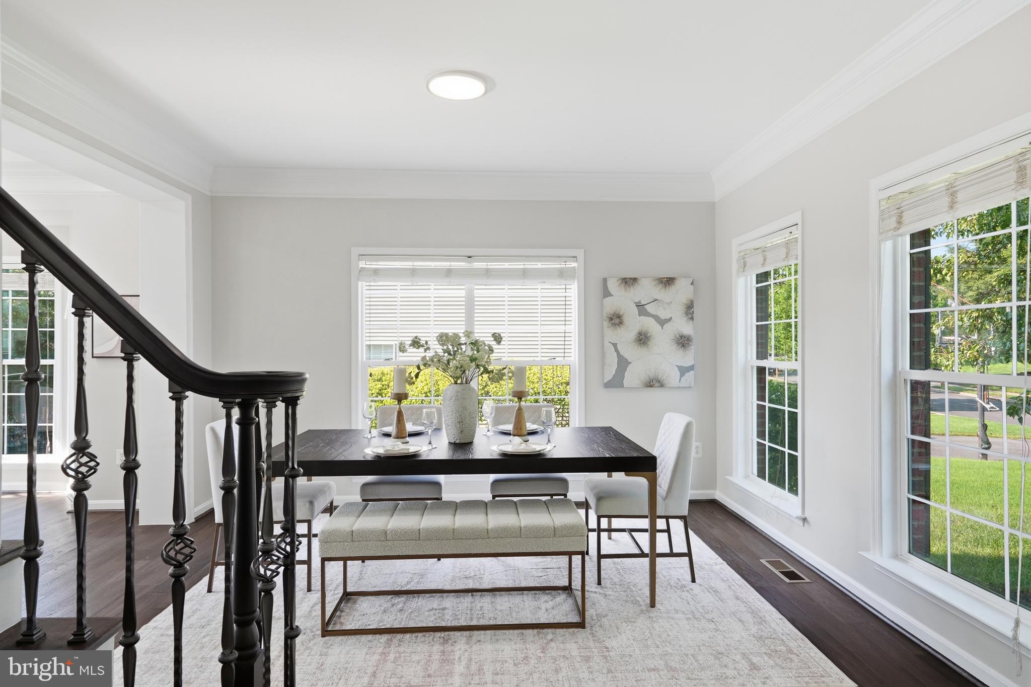 VANTAGE POINTE - Residential