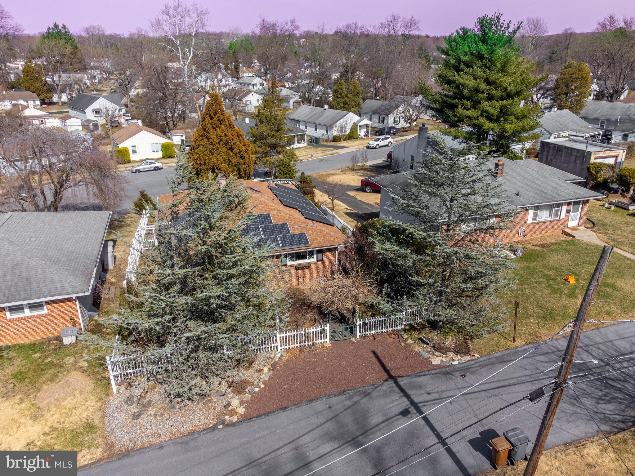 ROSLYN - Residential