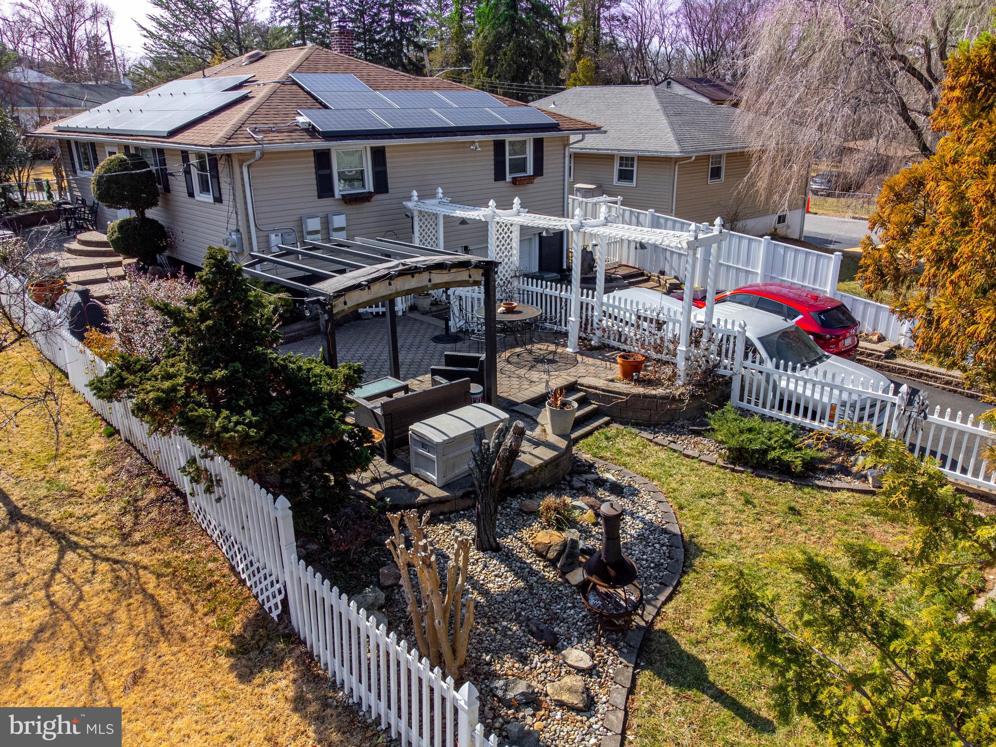 ROSLYN - Residential