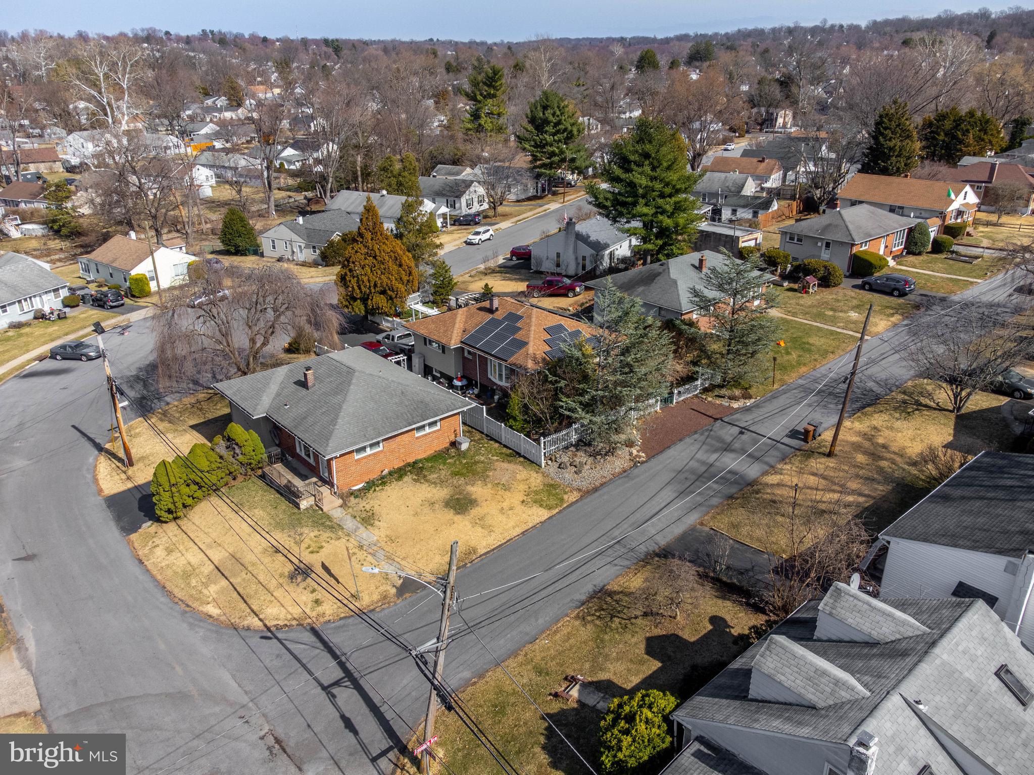 ROSLYN - Residential