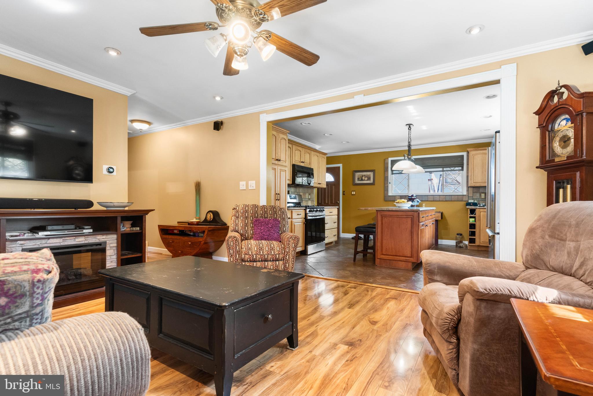 ROSLYN - Residential
