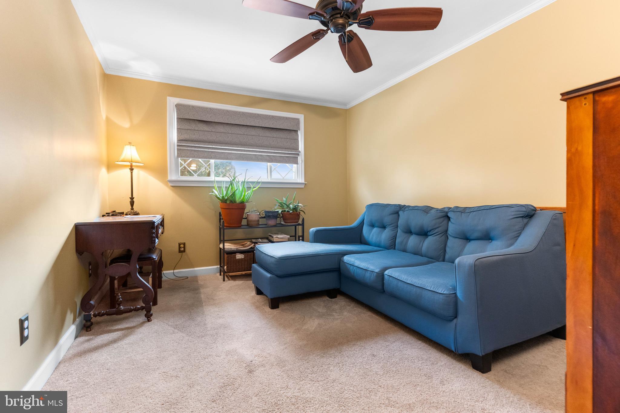 ROSLYN - Residential