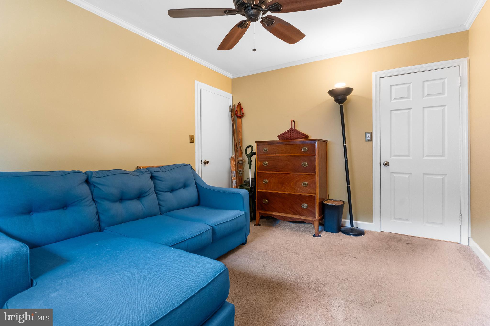 ROSLYN - Residential