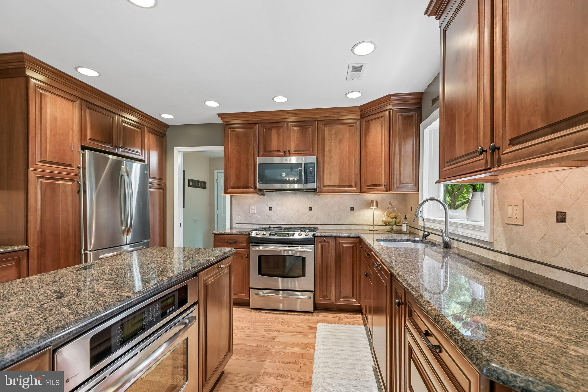 THE ESTATES OF DOYLESTOWN - Residential