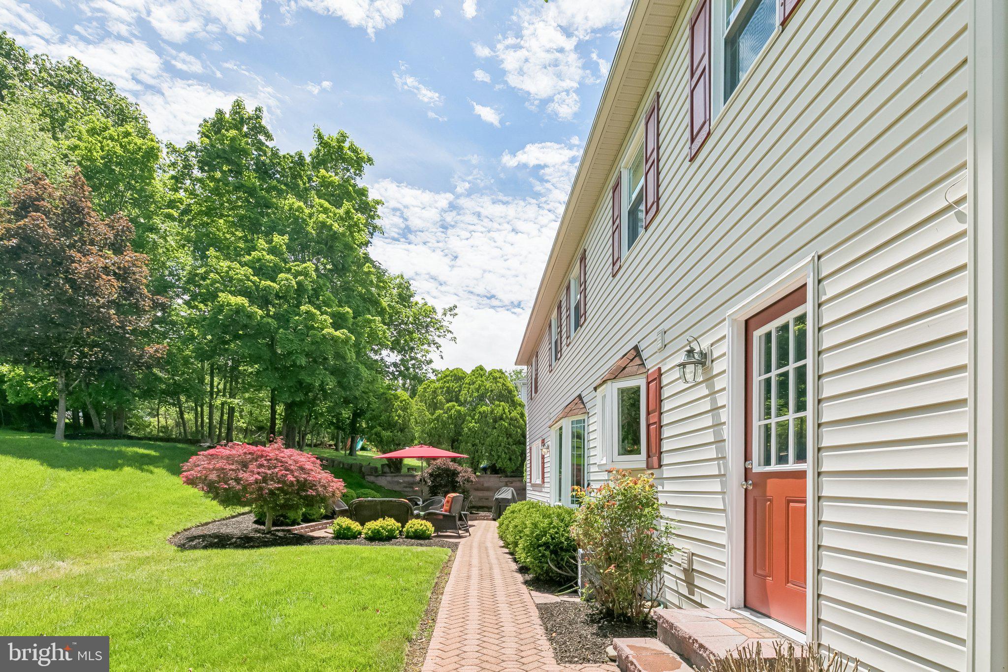 THE ESTATES OF DOYLESTOWN - Residential