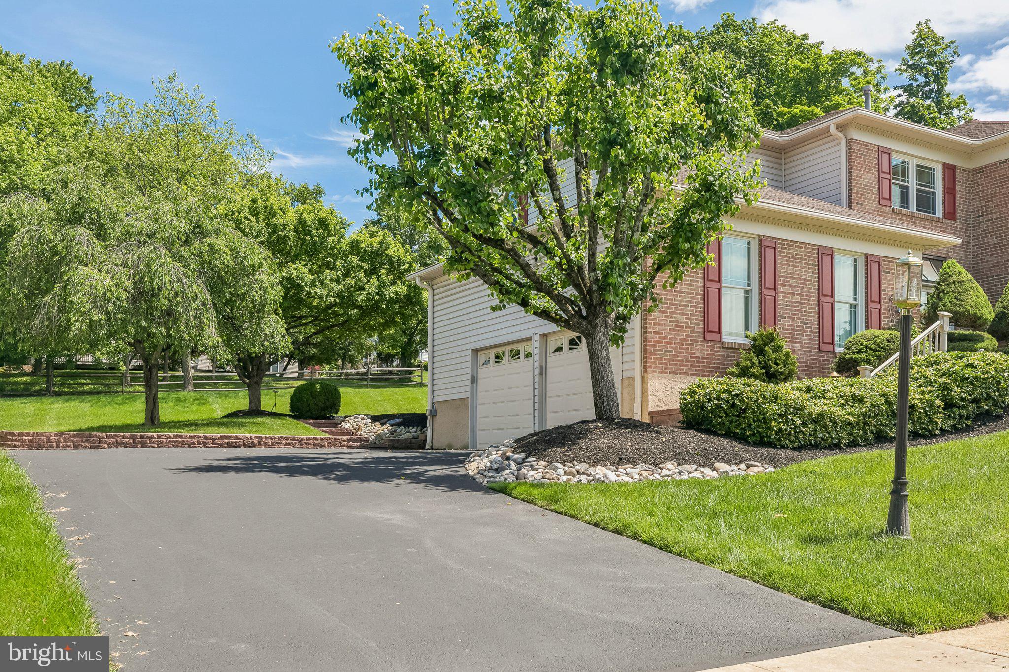 THE ESTATES OF DOYLESTOWN - Residential