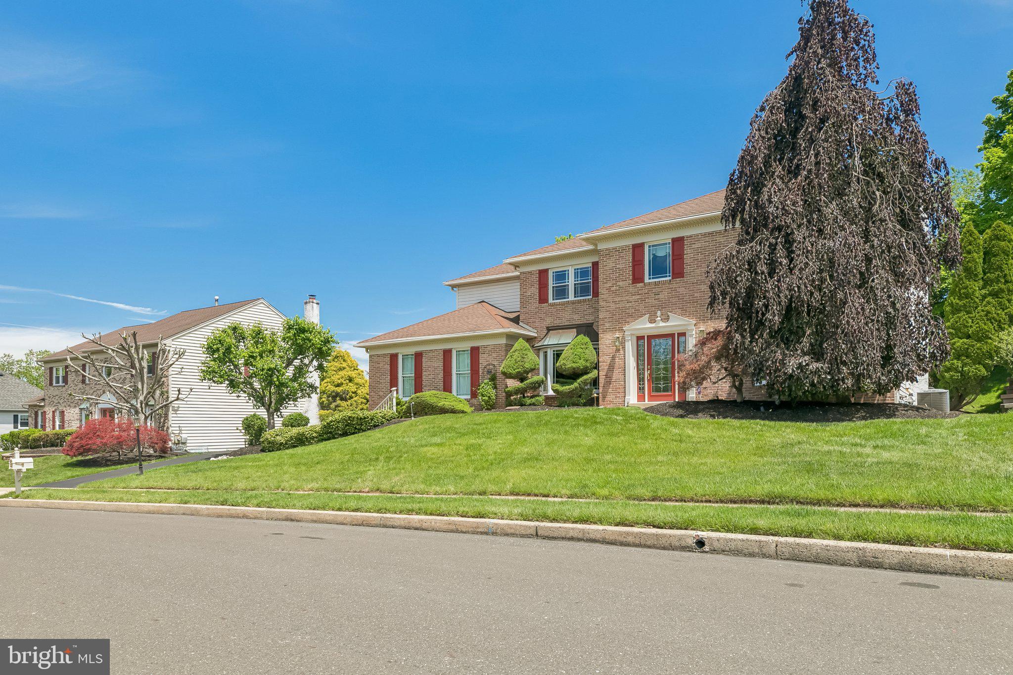 THE ESTATES OF DOYLESTOWN - Residential