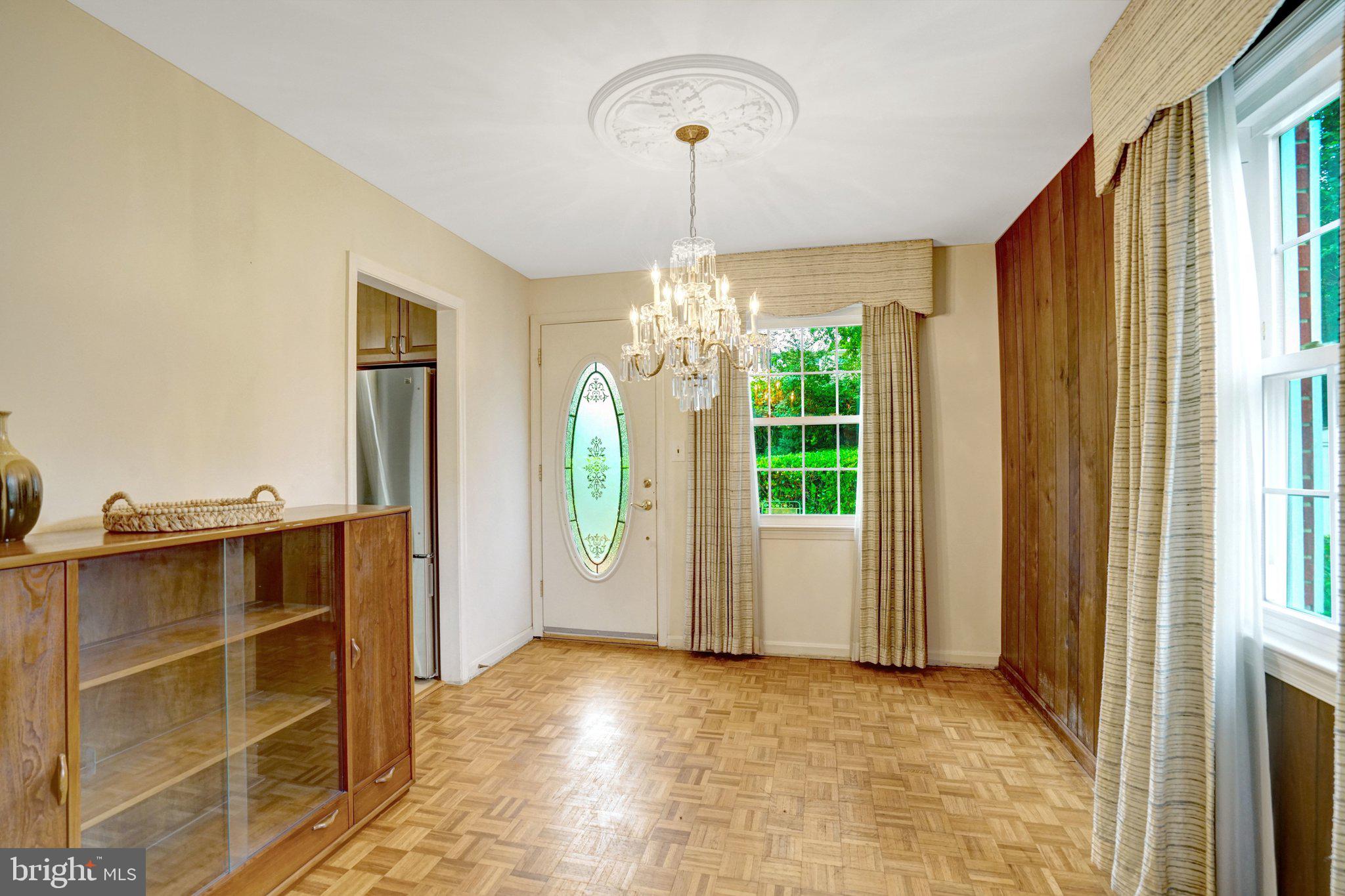 CEDAR CREST - Residential